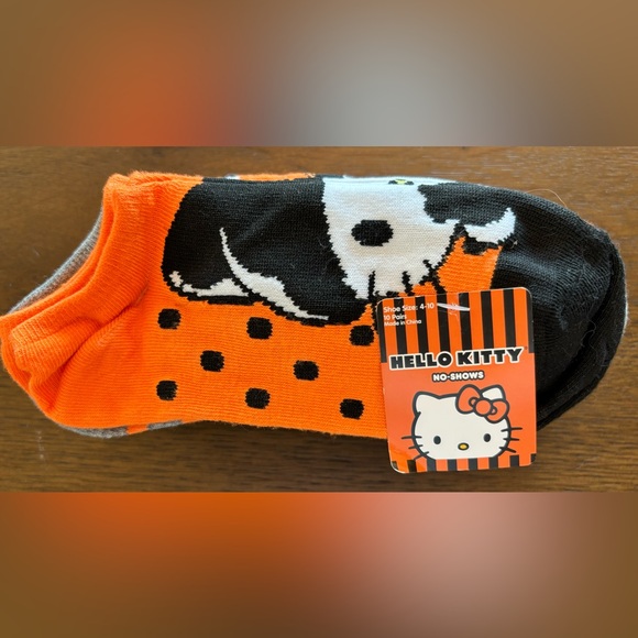 Hello Kitty Halloween No Show Socks Pack of 10 Ladies Shoe Size 4-10 NWT - Picture 1 of 3